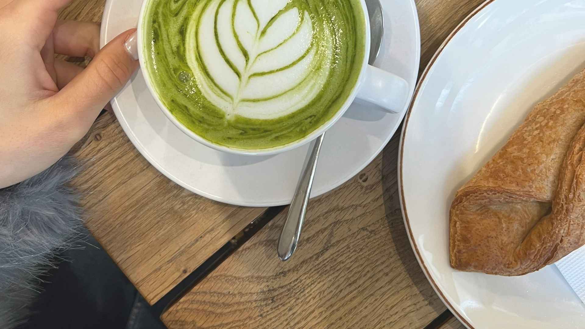 Té matcha en ayunas: Beneficios y contraindicaciones