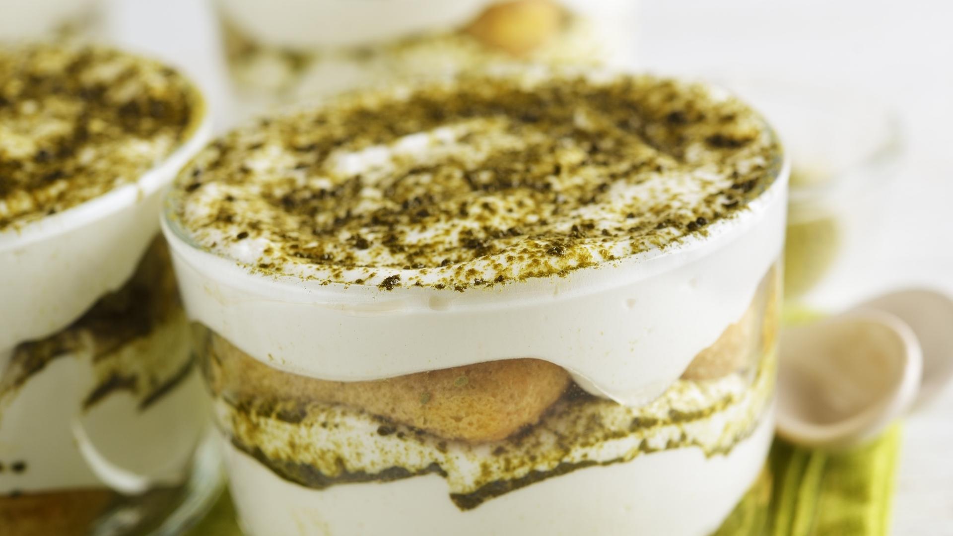 Tiramisú de té matcha